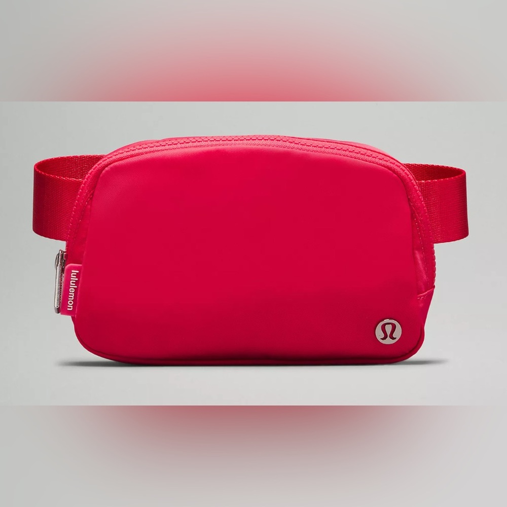 Lipgloss Lululemon Belt Bag
